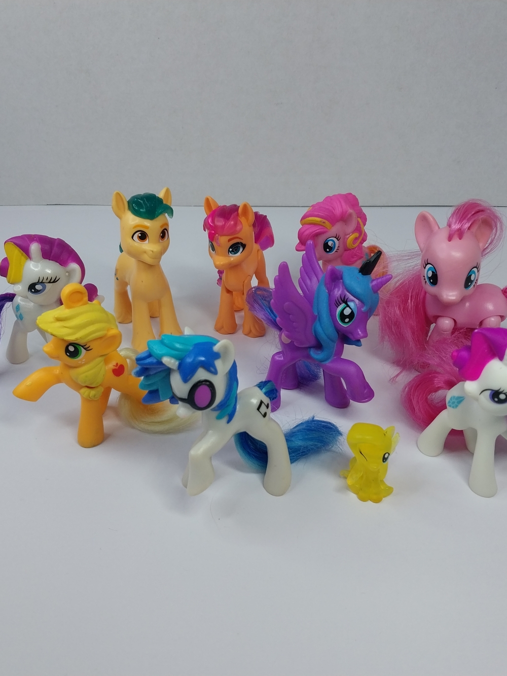 Mixed Lot of 10 My Little Pony Figures Hasbro MLP Collectible Figures Toys